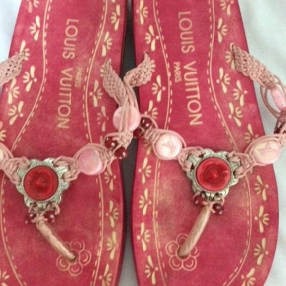 🌟🌸HOST PICK 🌟🌸 NWOT Louis Vuitton Sandals Thong Sandals US Size 9 - Picture 2 of 7